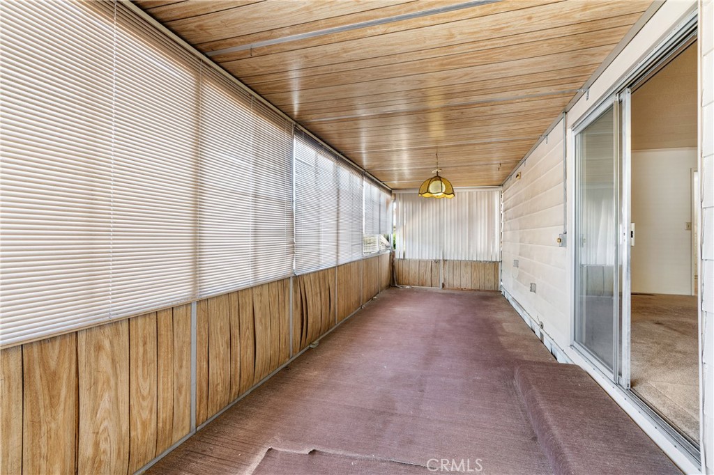 416 Jeffries Avenue 16