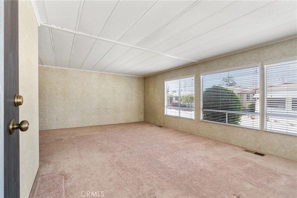 416 Jeffries Avenue 16