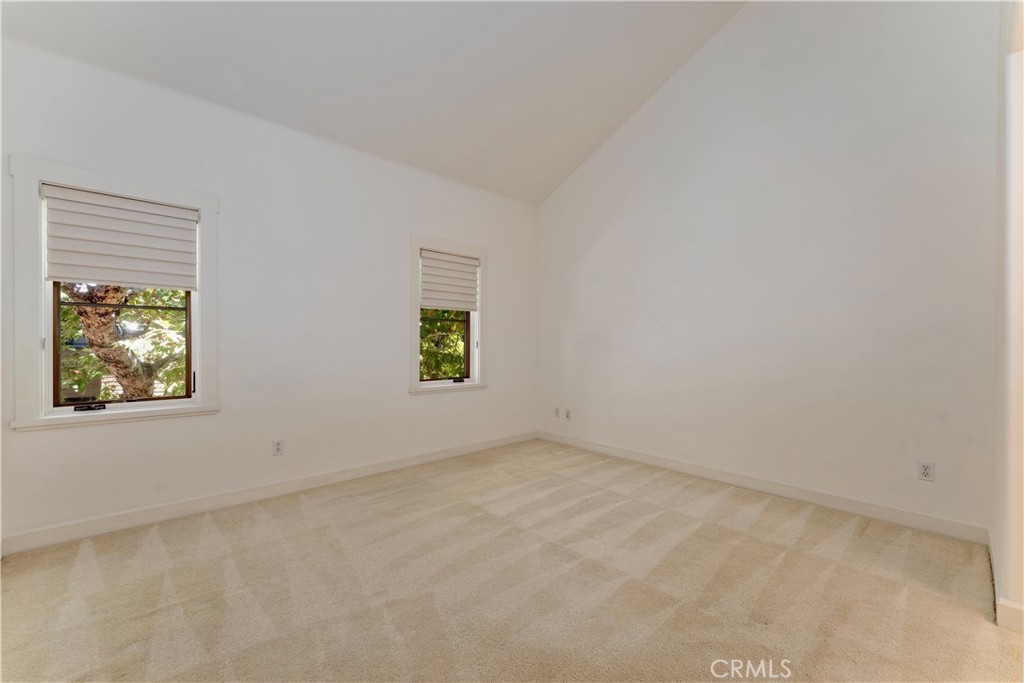 727 Meridian Avenue E