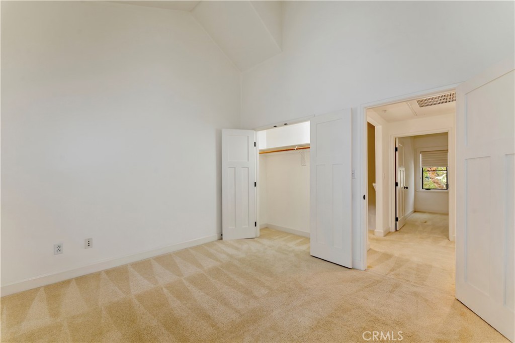 727 Meridian Avenue E