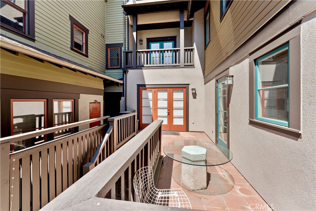 727 Meridian Avenue E