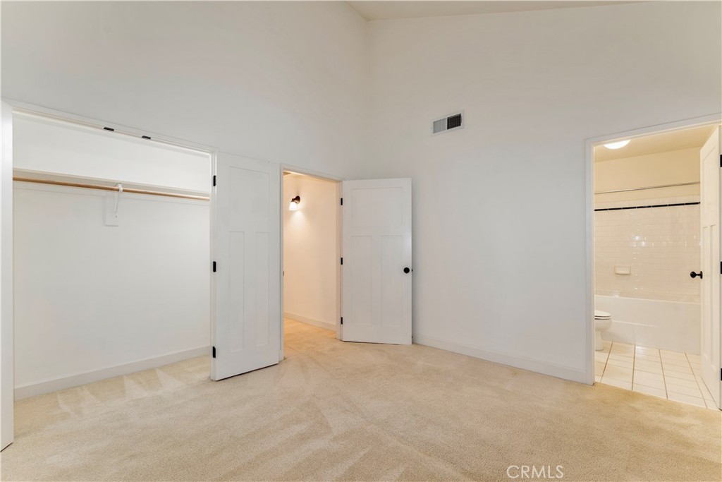 727 Meridian Avenue E