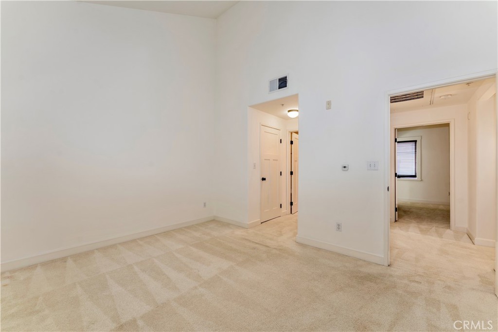 727 Meridian Avenue E