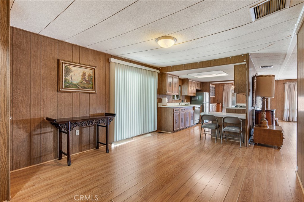 4800 Daleview Avenue 77