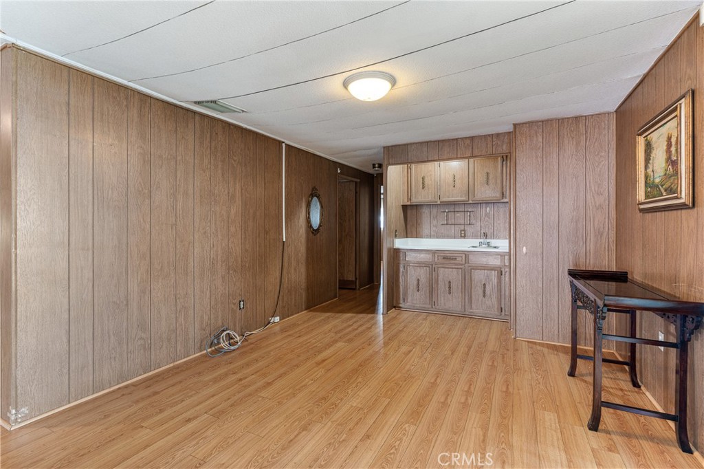 4800 Daleview Avenue 77