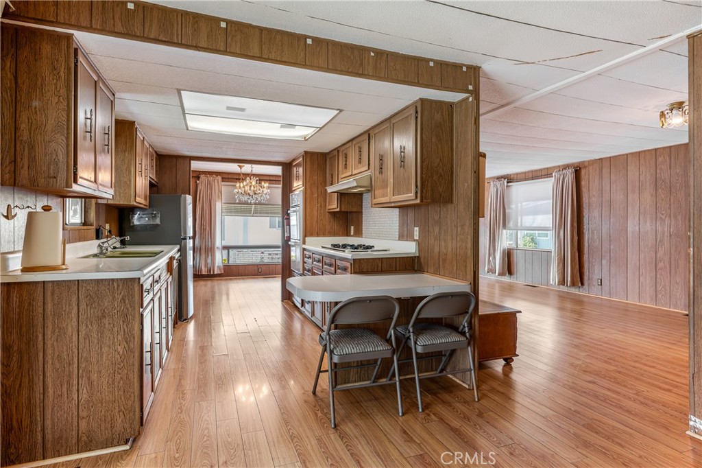 4800 Daleview Avenue 77