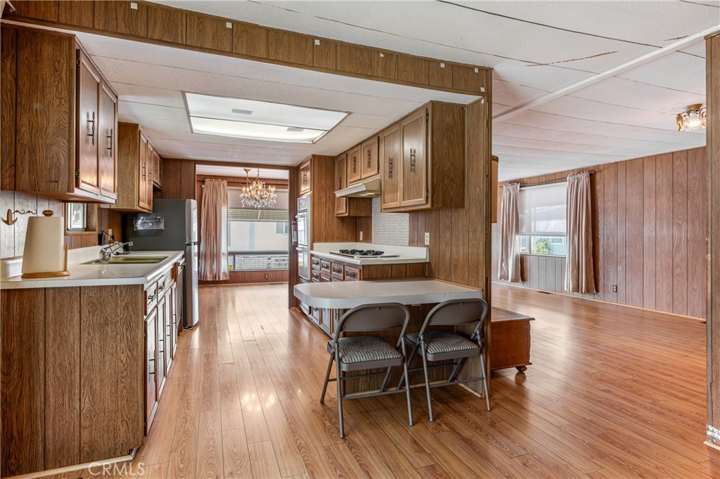 4800 Daleview Avenue 77