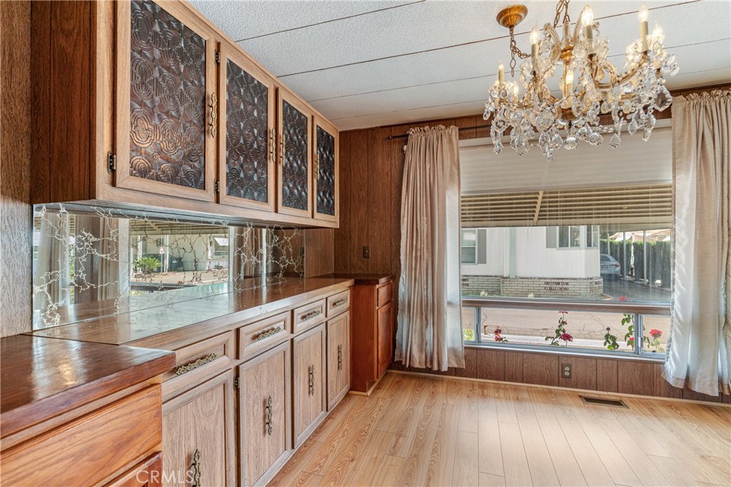 4800 Daleview Avenue 77