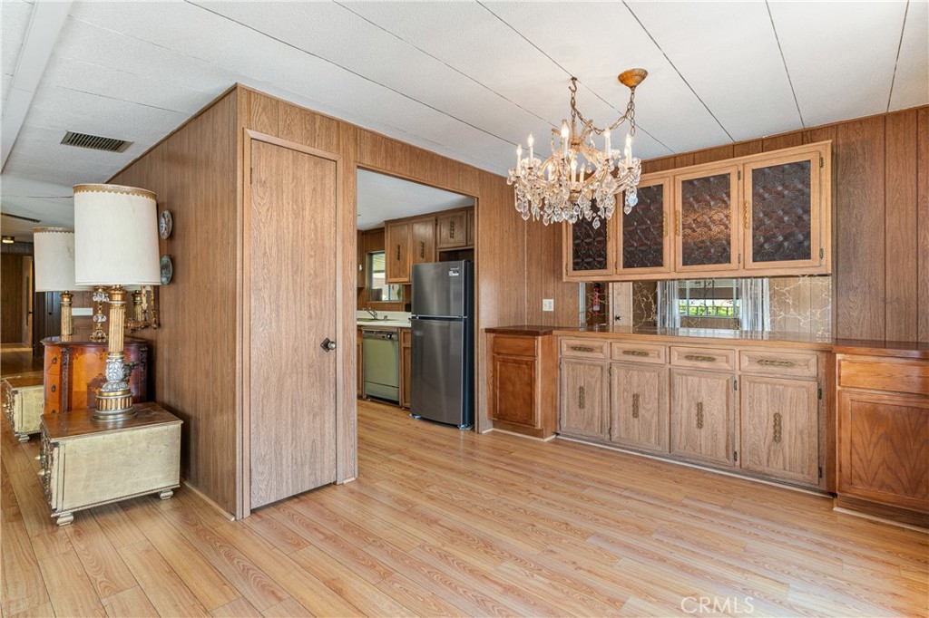 4800 Daleview Avenue 77