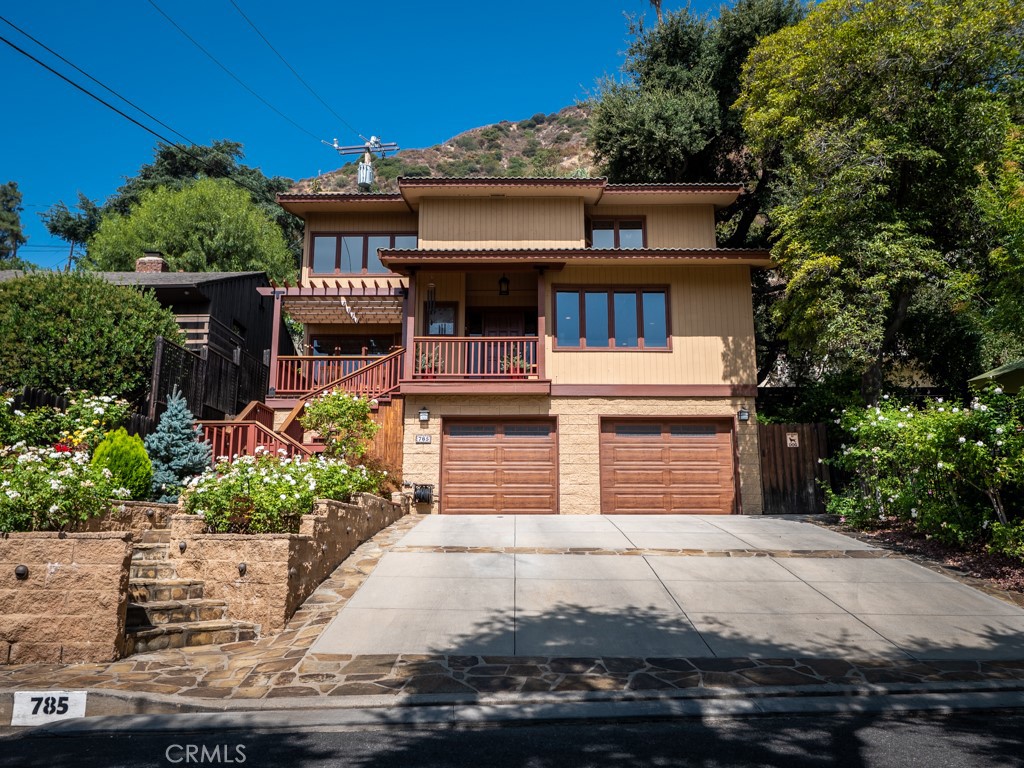 785 Idlehour Lane