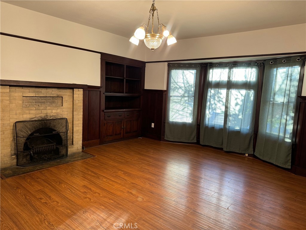 610 E Kingsley Avenue