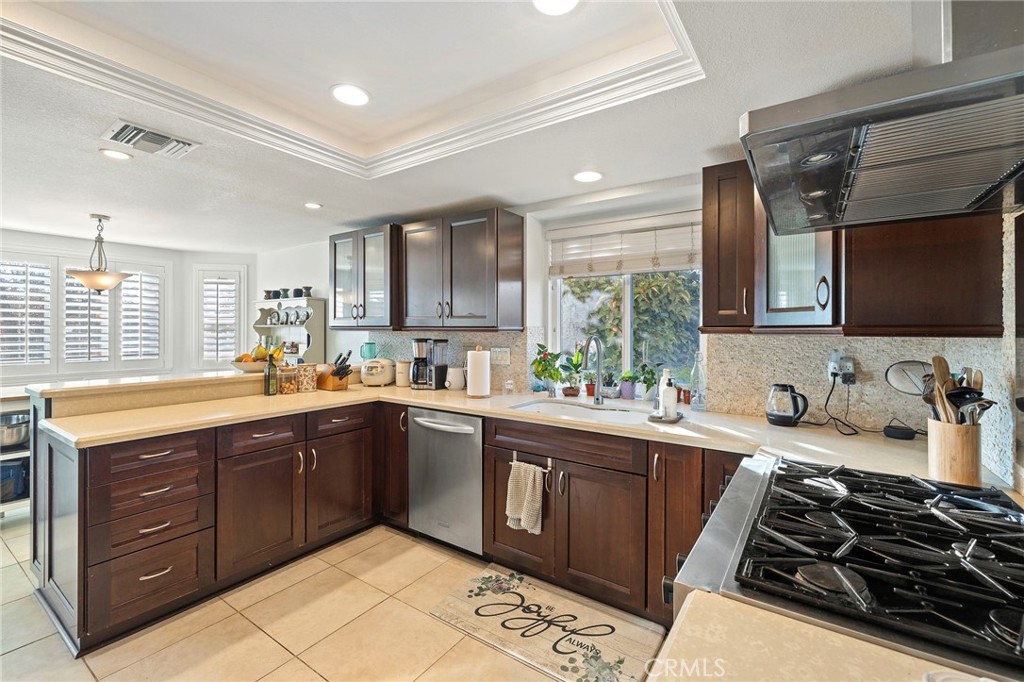 1528 Highpoint Street