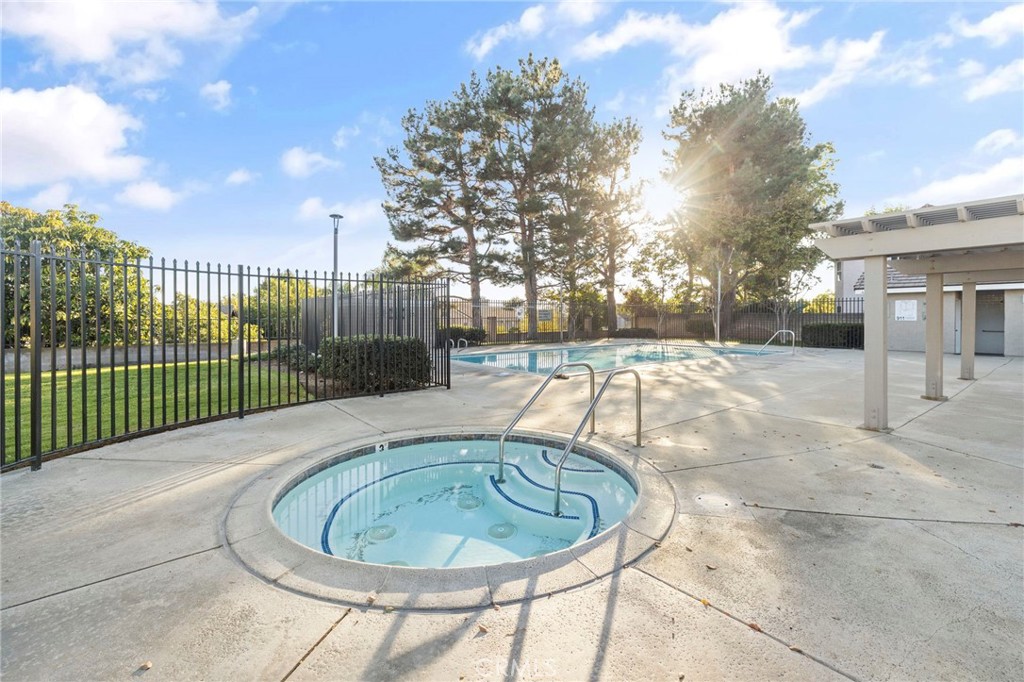 1528 Highpoint Street