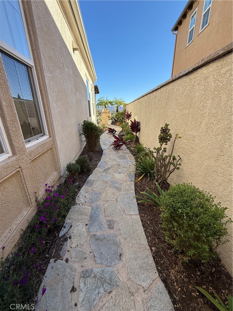 1229 Breakaway Drive