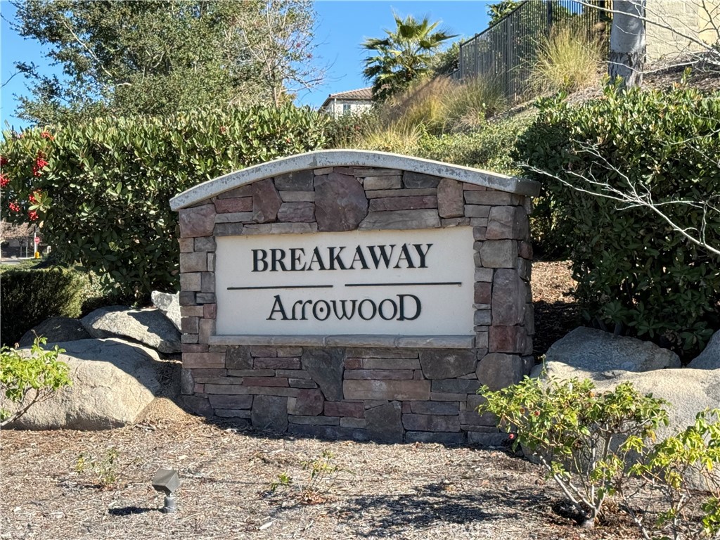 1229 Breakaway Drive