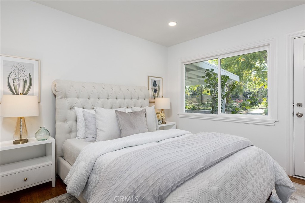 14936 Los Robles Avenue