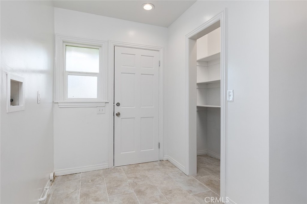 14936 Los Robles Avenue