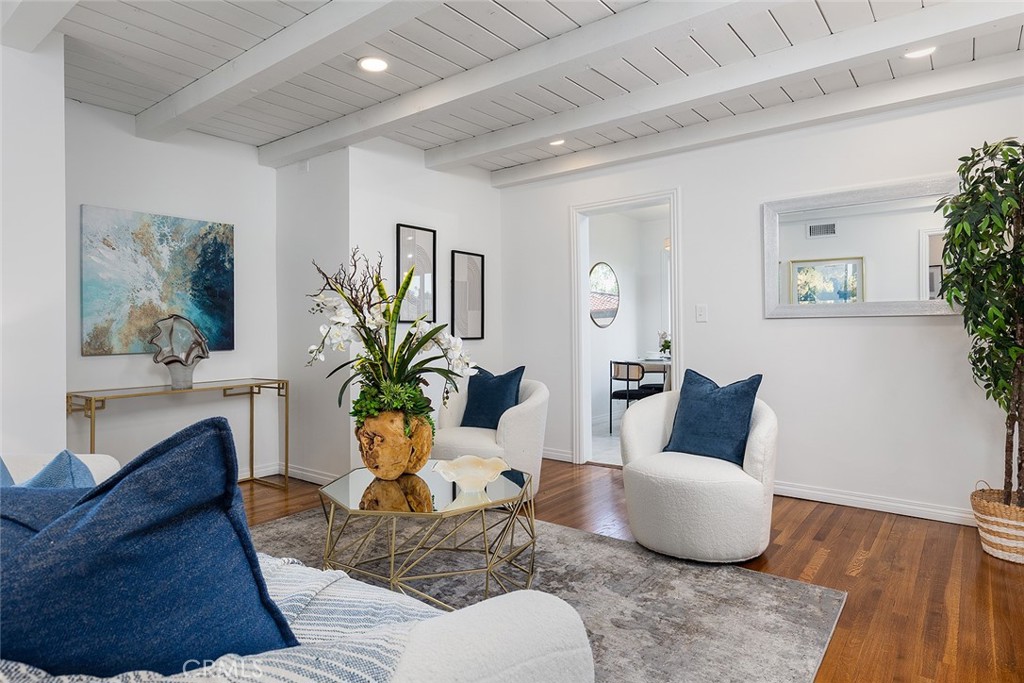 14936 Los Robles Avenue