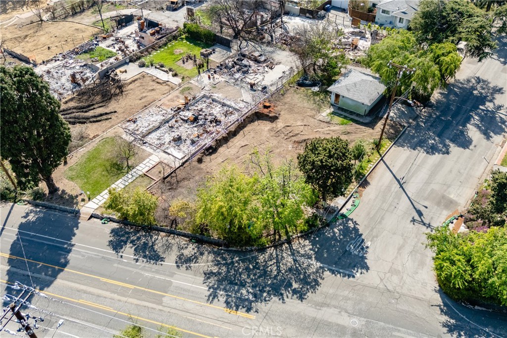 2775 Lake Avenue
