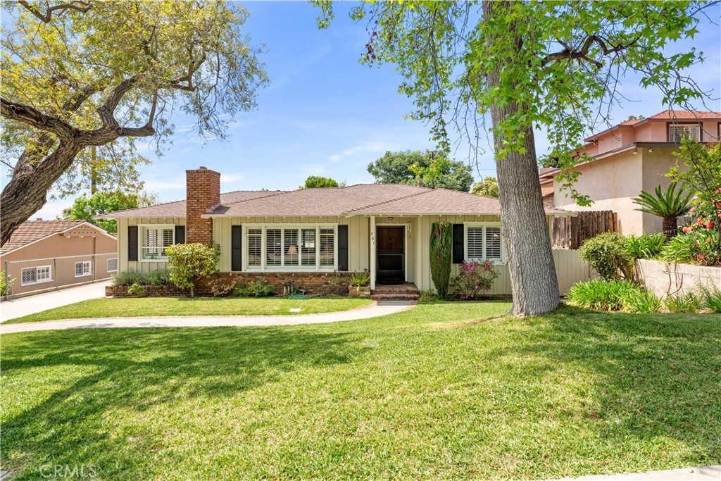 461 Crestvale Drive