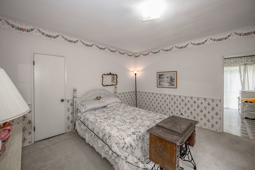 2437 Florence Avenue