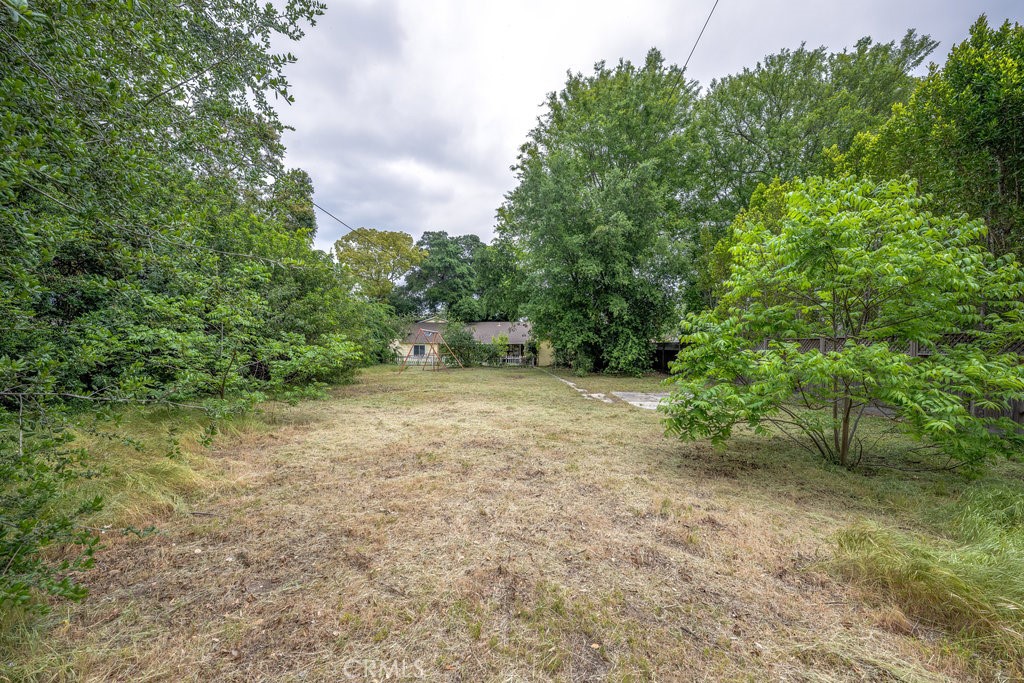 2437 Florence Avenue