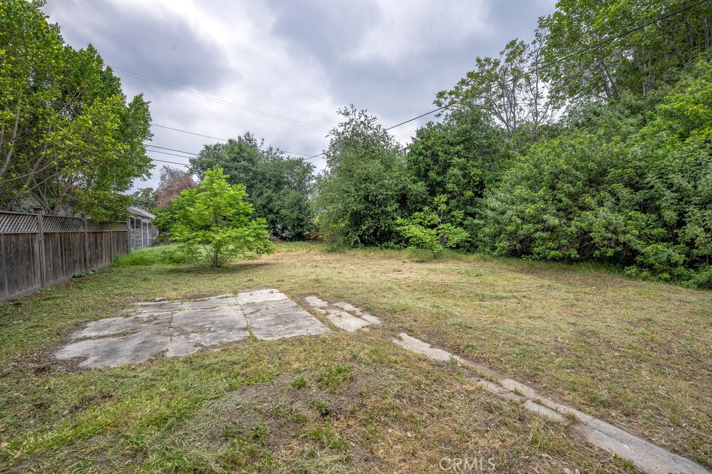 2437 Florence Avenue