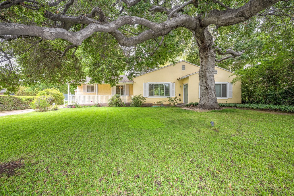 2437 Florence Avenue