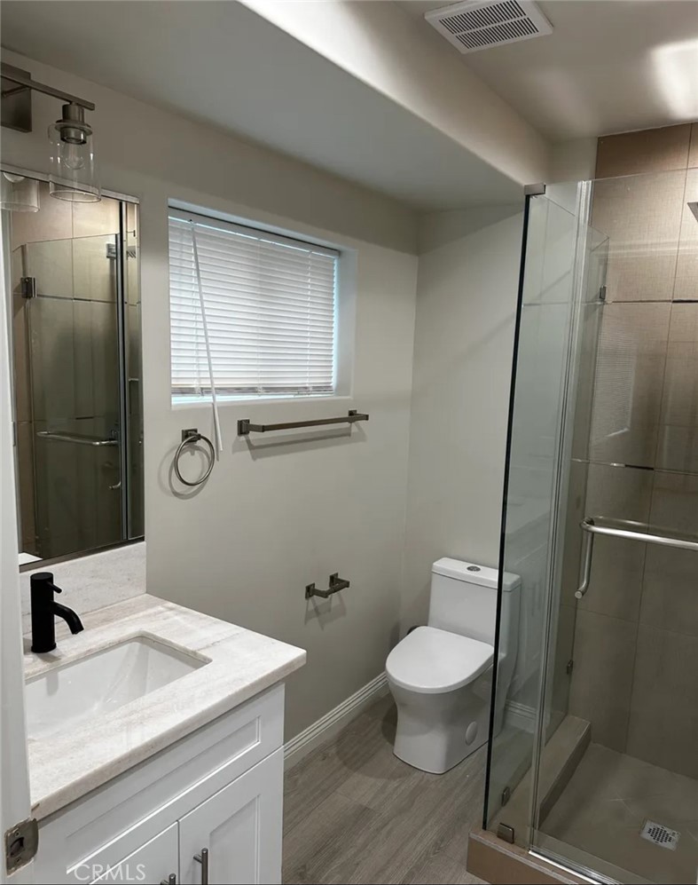 635 W Colorado Boulevard 1