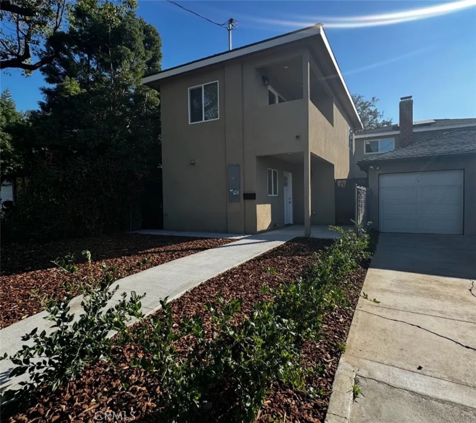 635 W Colorado Boulevard 1