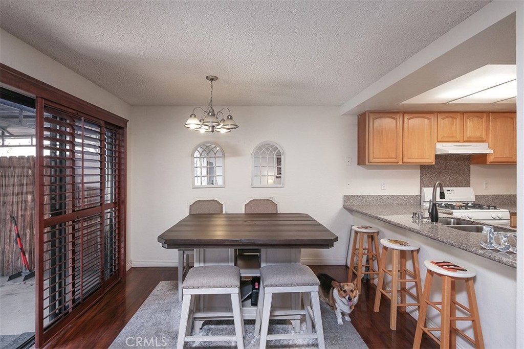 821 S Cerritos Avenue 17