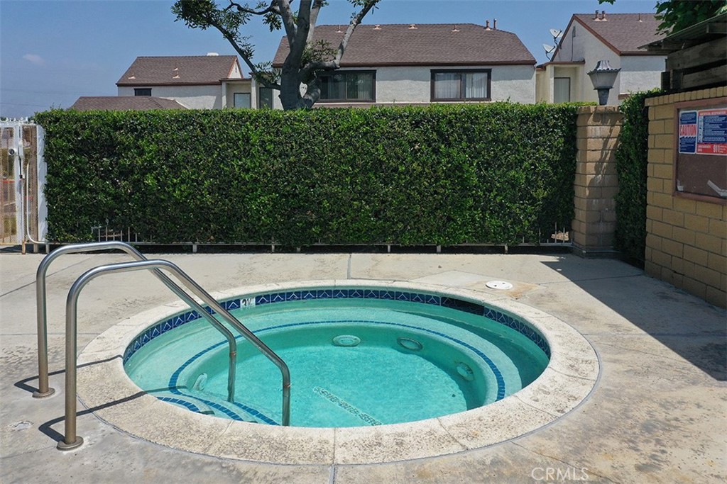 821 S Cerritos Avenue 17