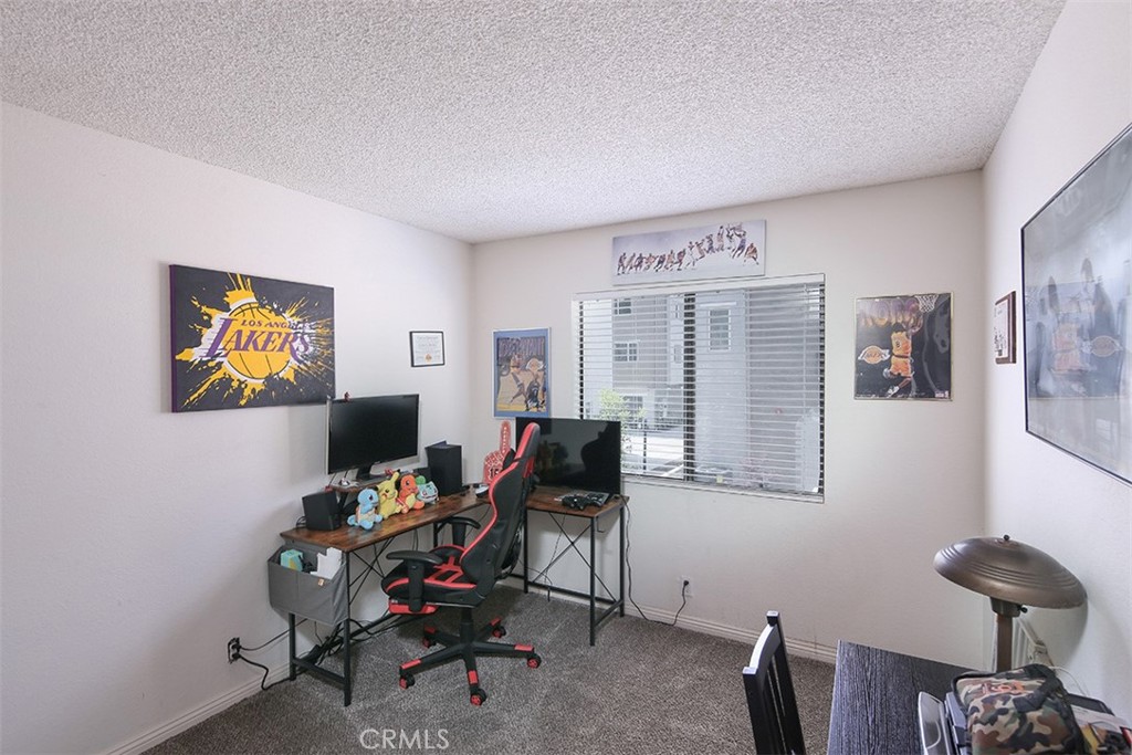 821 S Cerritos Avenue 17