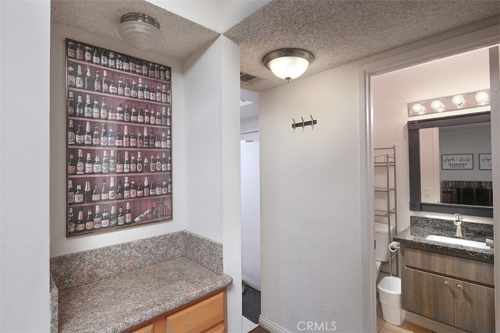 821 S Cerritos Avenue 17