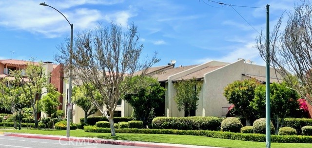 585 W Duarte Road 29