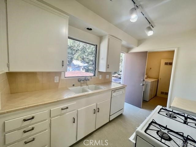 97 W Highland