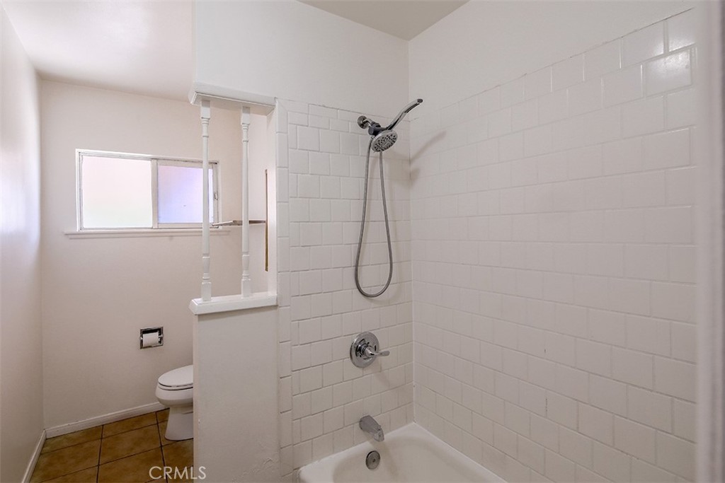 5140 N Clydebank Avenue