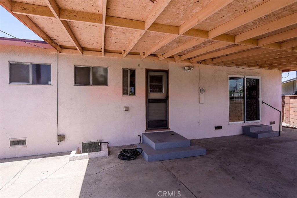 5140 N Clydebank Avenue