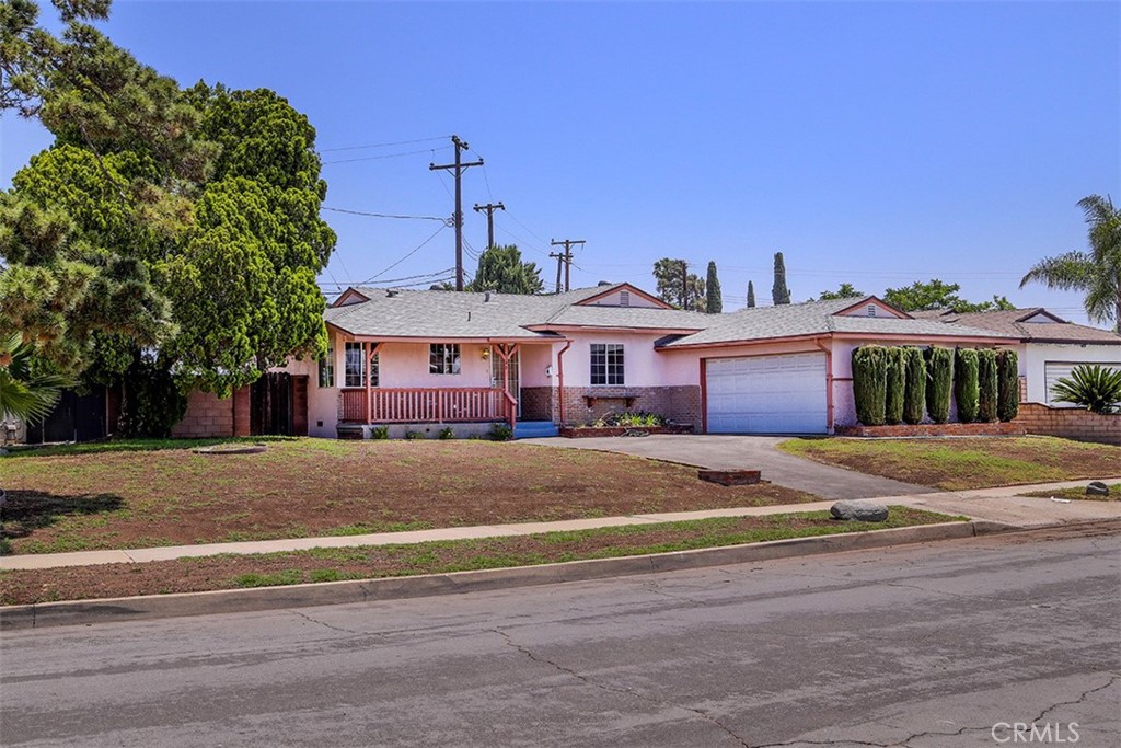 5140 N Clydebank Avenue