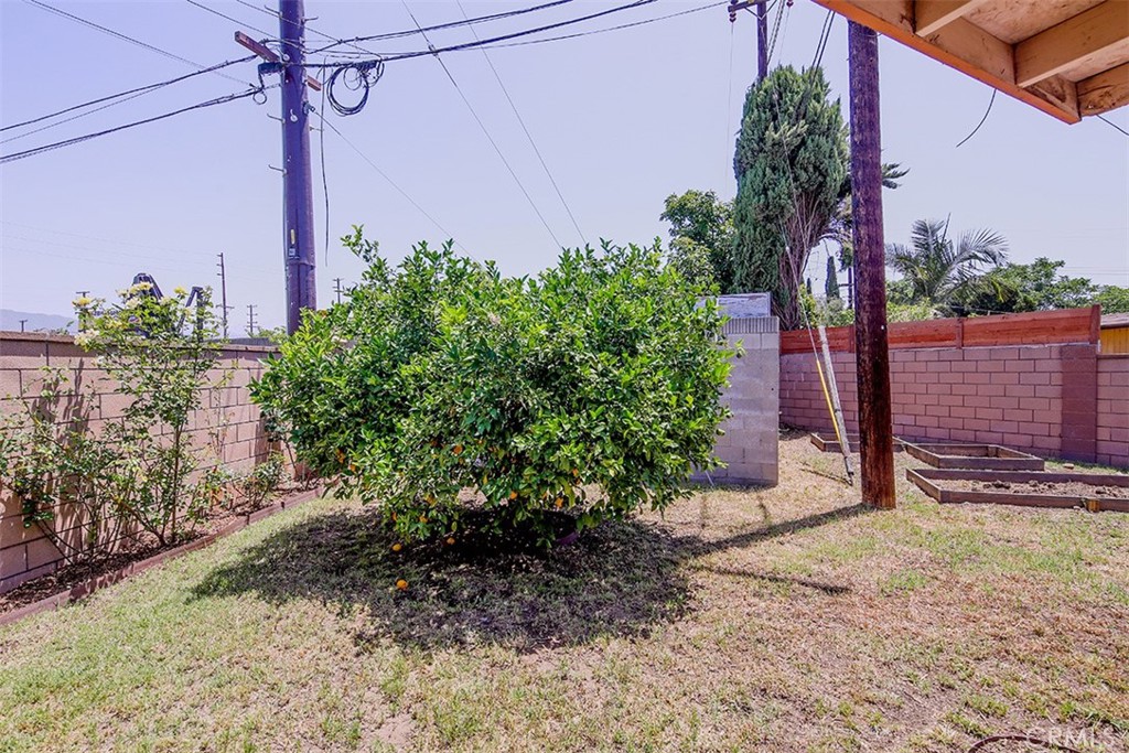 5140 N Clydebank Avenue