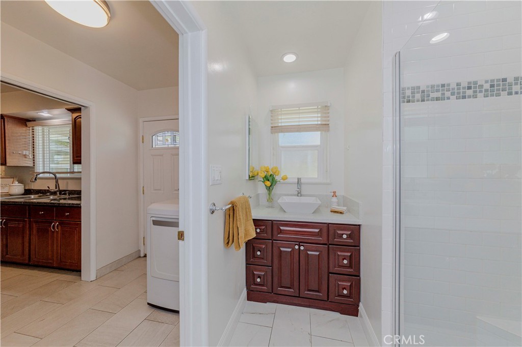 405 W Virginia Avenue