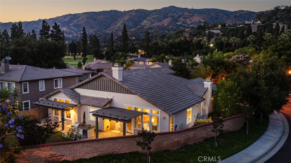 2236 Saratoga Lane