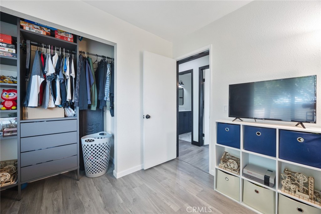 871 W 12th Street 1