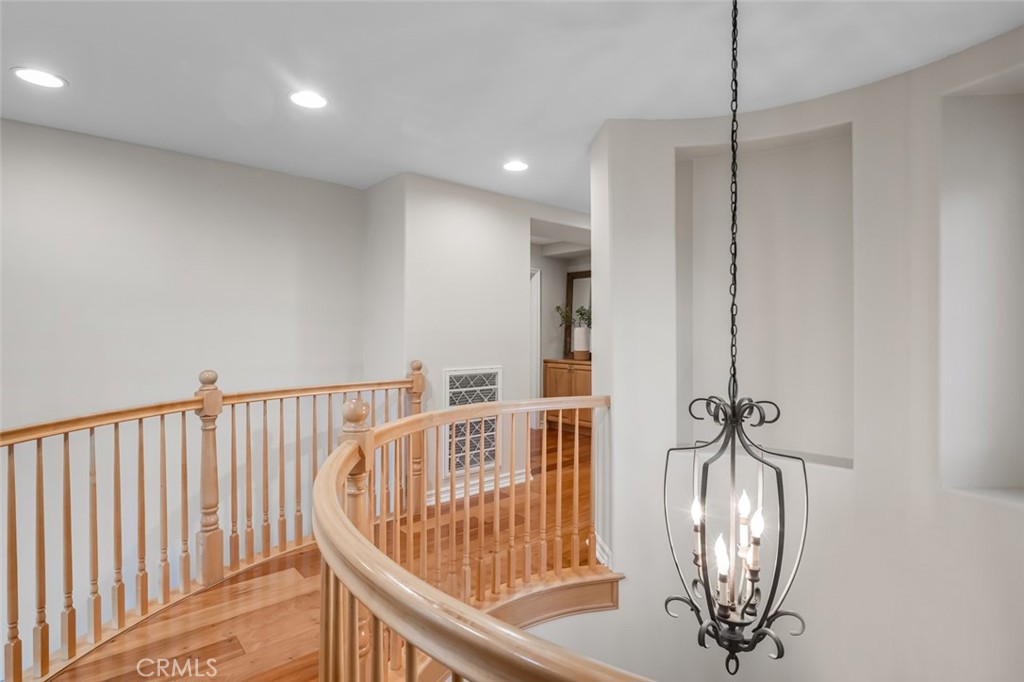2188 Saratoga Lane