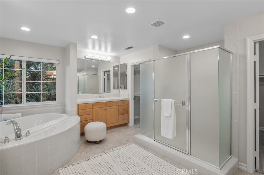 2188 Saratoga Lane