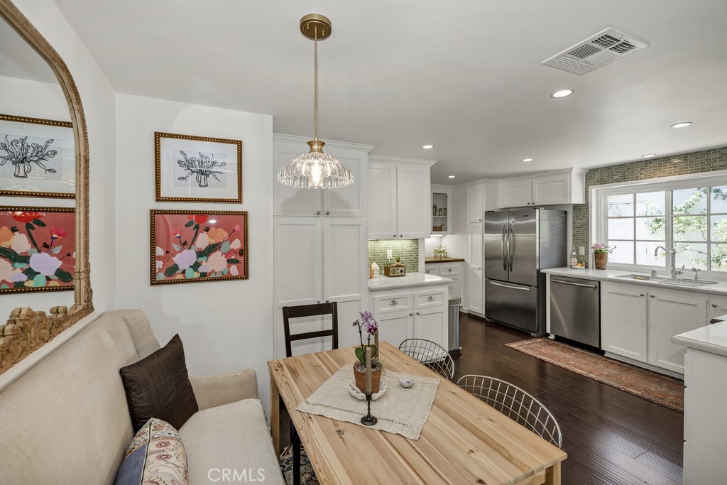 286 W Montecito Avenue M