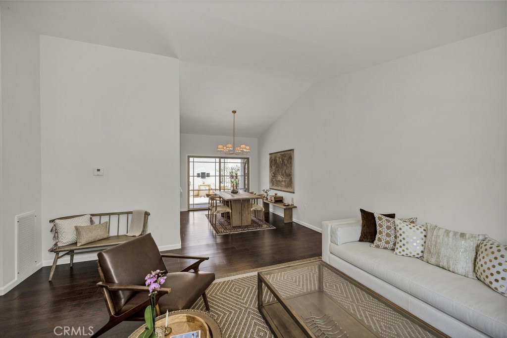 286 W Montecito Avenue M