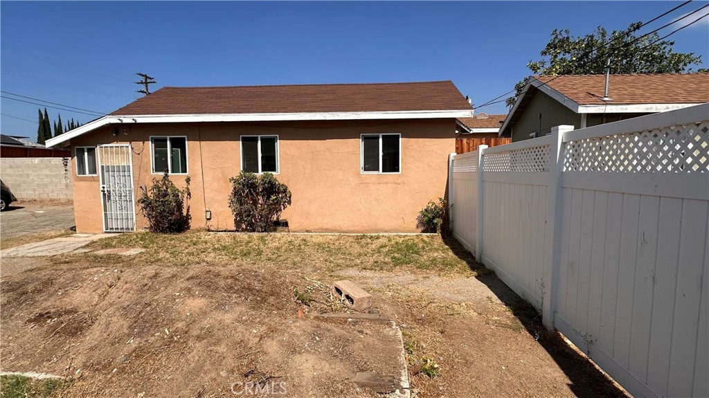 307 E Angeleno Avenue