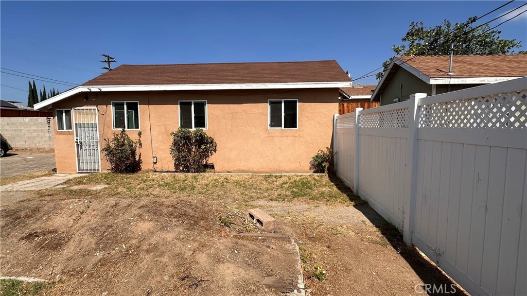 307 E Angeleno Avenue