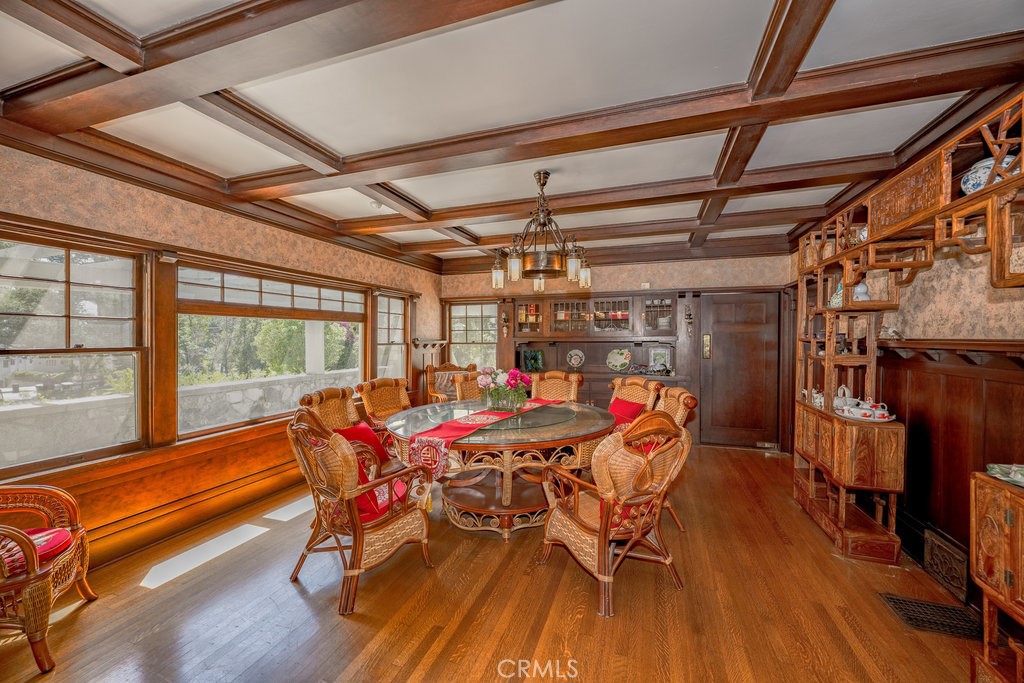 481 W Highland Avenue